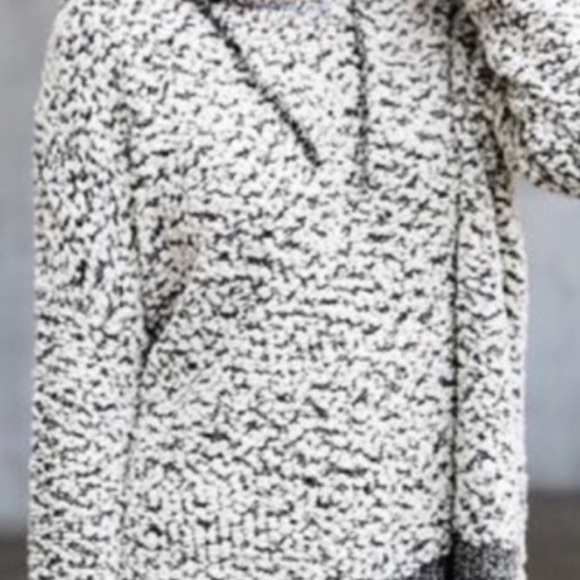 Oversized Super Soft! Popcorn Sweater-S/M-NWOT - Picture 2 of 6